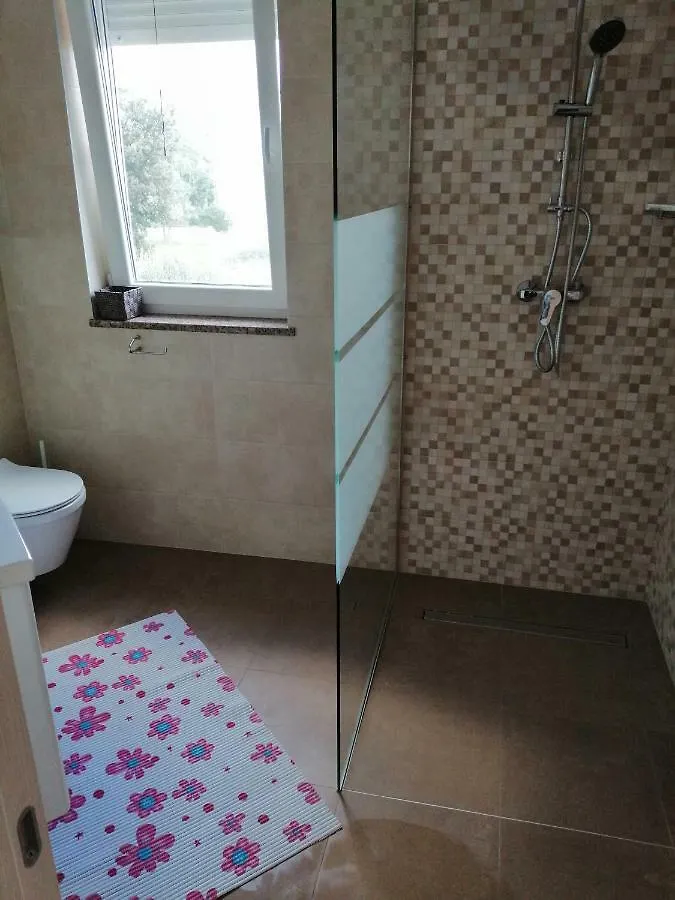 Holiday home Villa Veronika Vinkuran