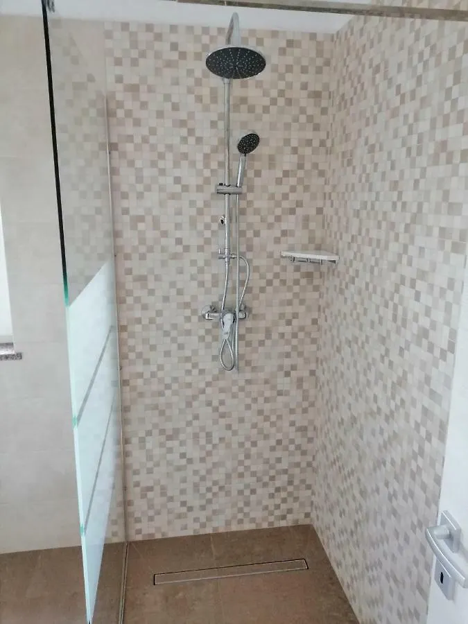 Holiday home Villa Veronika Vinkuran