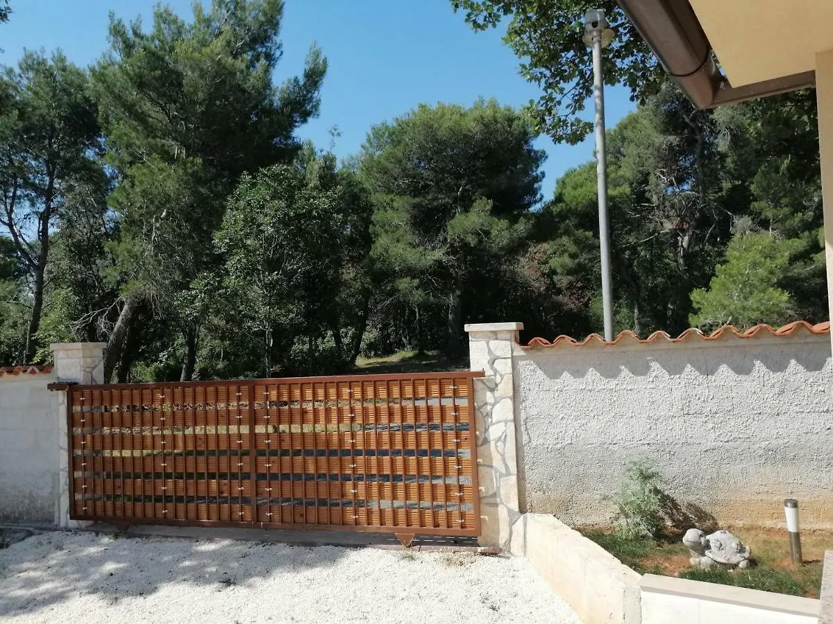 Villa Veronika Vinkuran Croatia